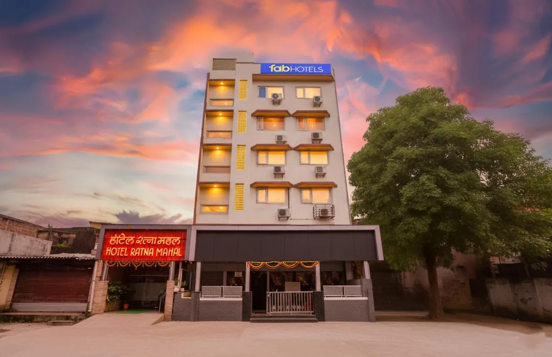 Fabhotel Ratna Mahal-1