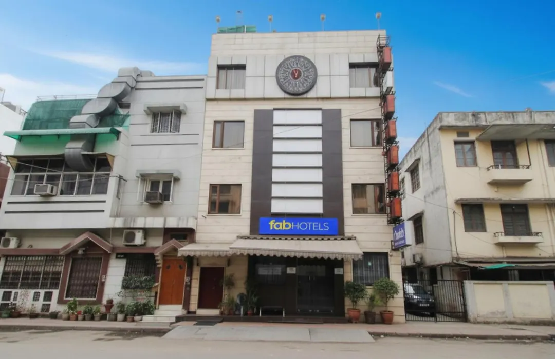 Fabhotel Yug Villa-1