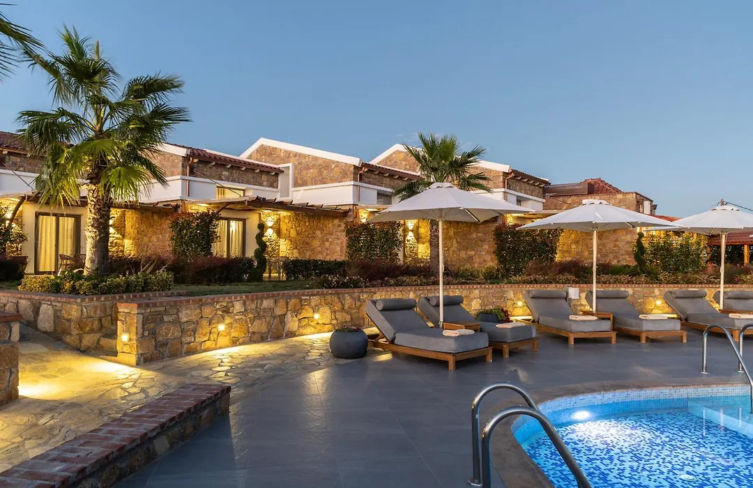 Akrolithos Luxury Suites & Spa-1