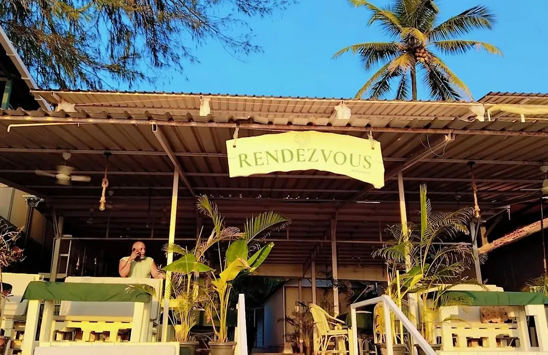 Baywatch Beach Resort Patnem-1