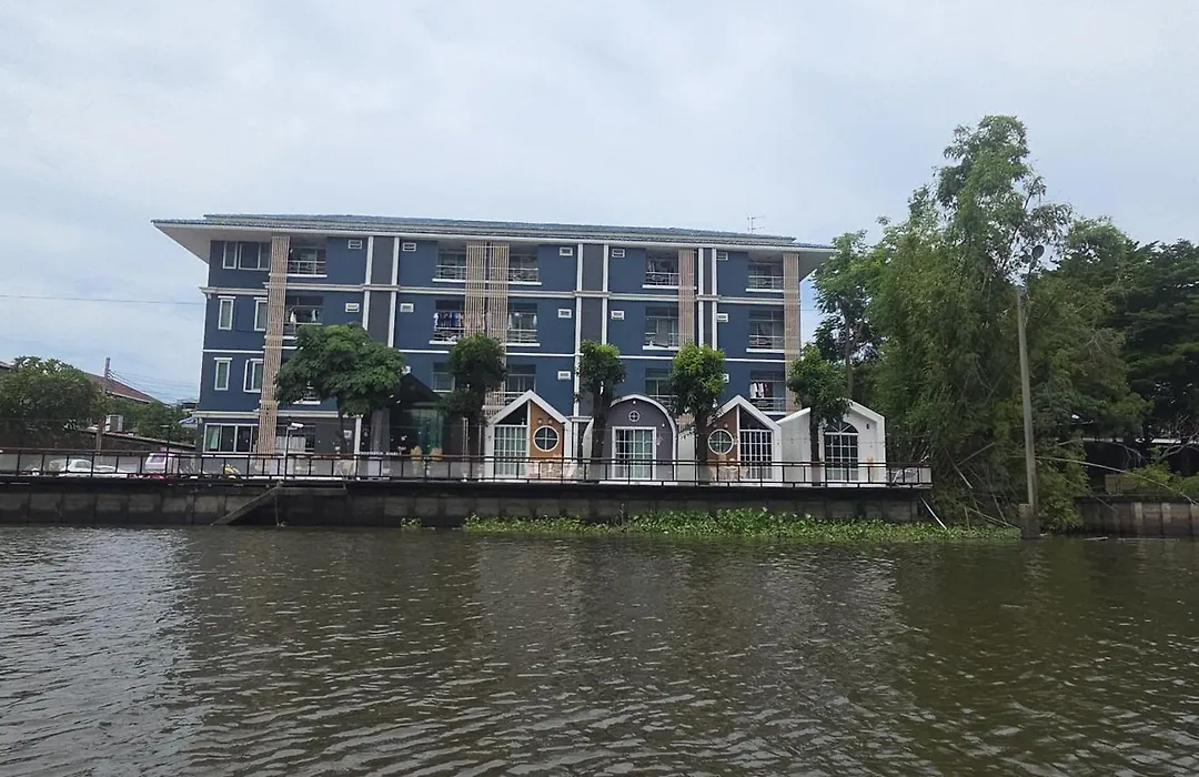 Grace Riverfront-1