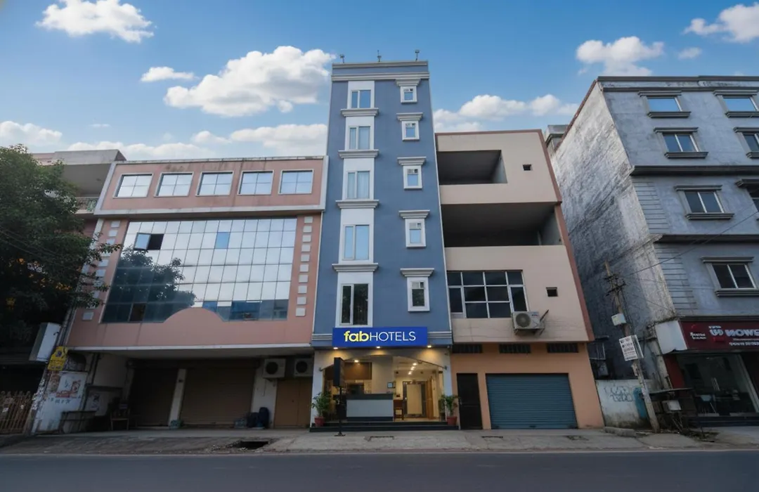 Fabhotel Spring - Nr Golden Temple-1