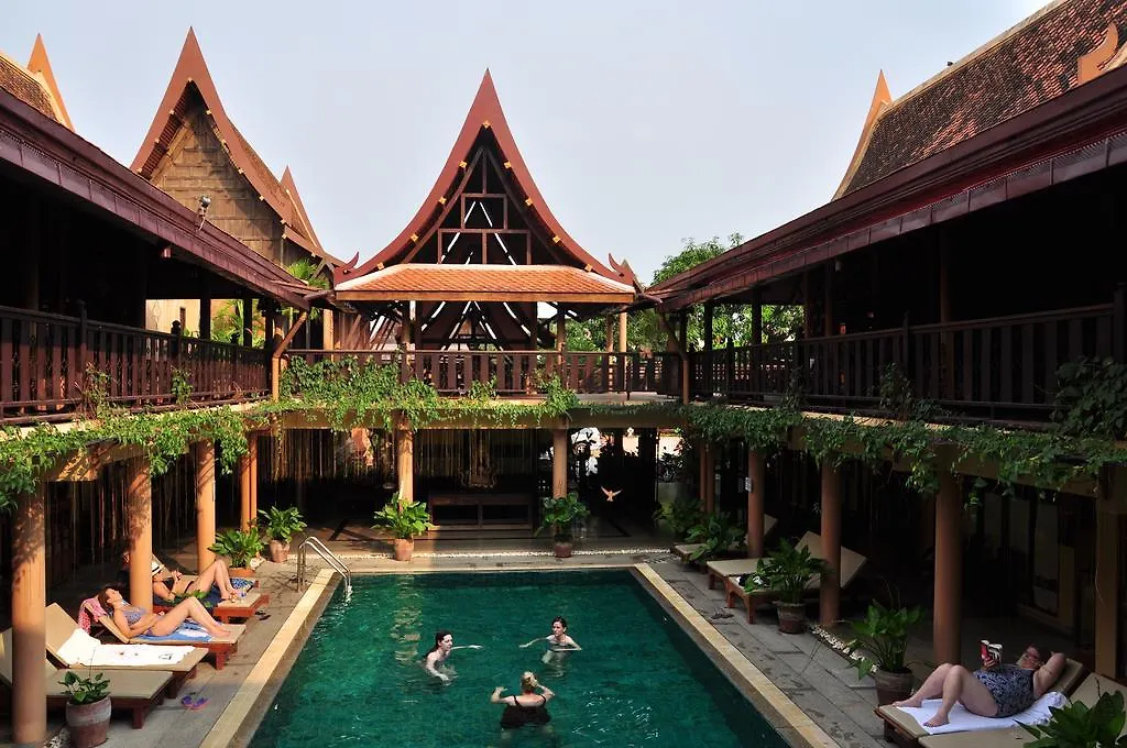 Ruean Thai Hotel-1