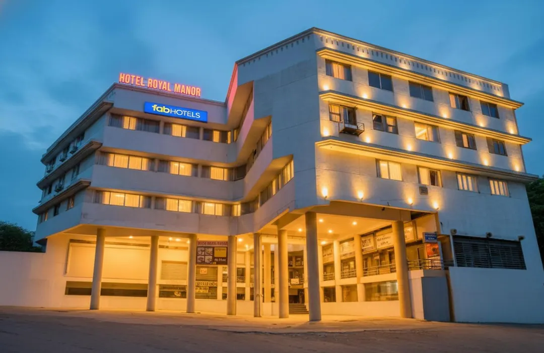 Fabhotel Royal Manor - Hospital Chowk-1