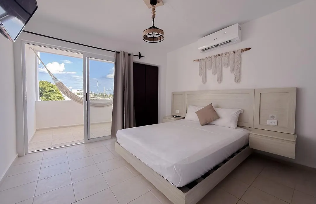 Rustic Hotel Isla Mujeres-1