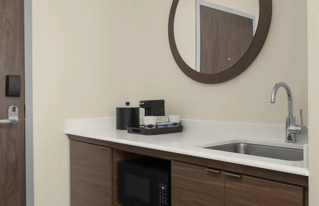 Hampton Inn & Suites By Hilton Long Island Farmingdale-1