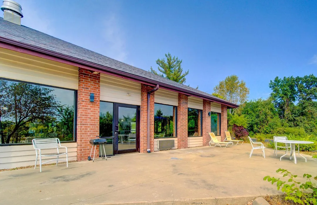 Capital O Amerihost Inn And Suites Fulton Hwy 54 Mo-1