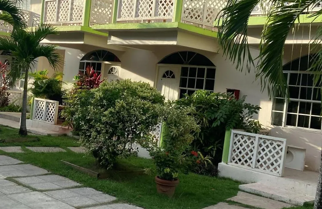 Fun Holiday Beach Hotel-1