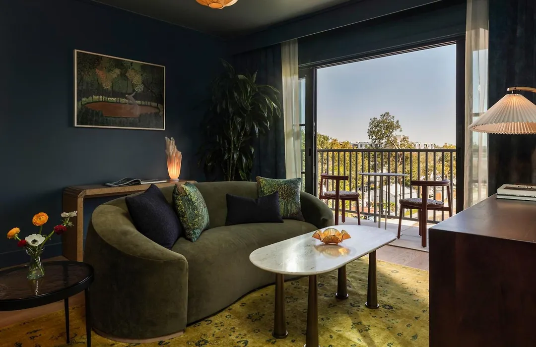 Hotel Daphne-1