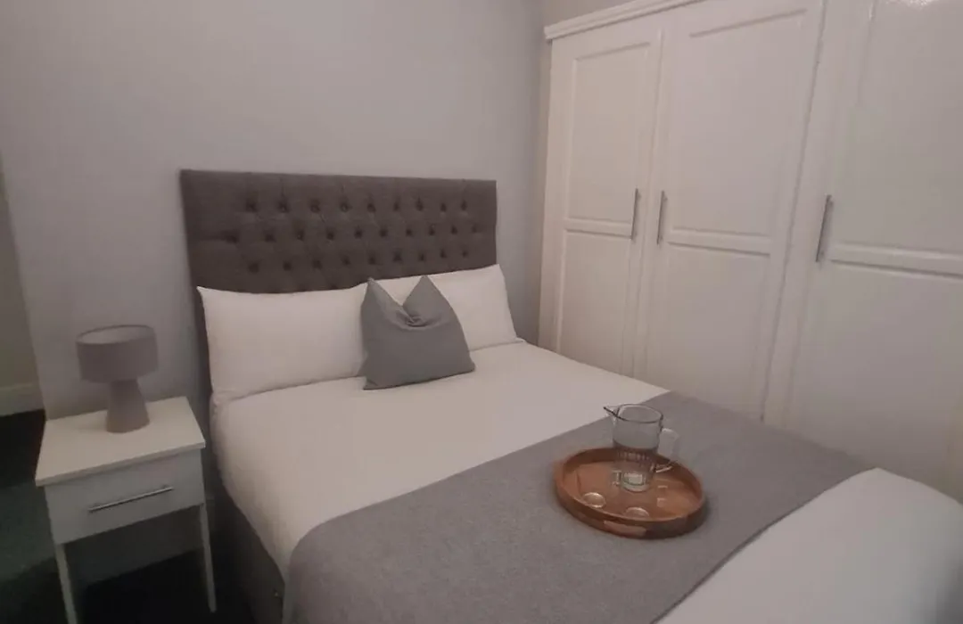 Hotel 52-1