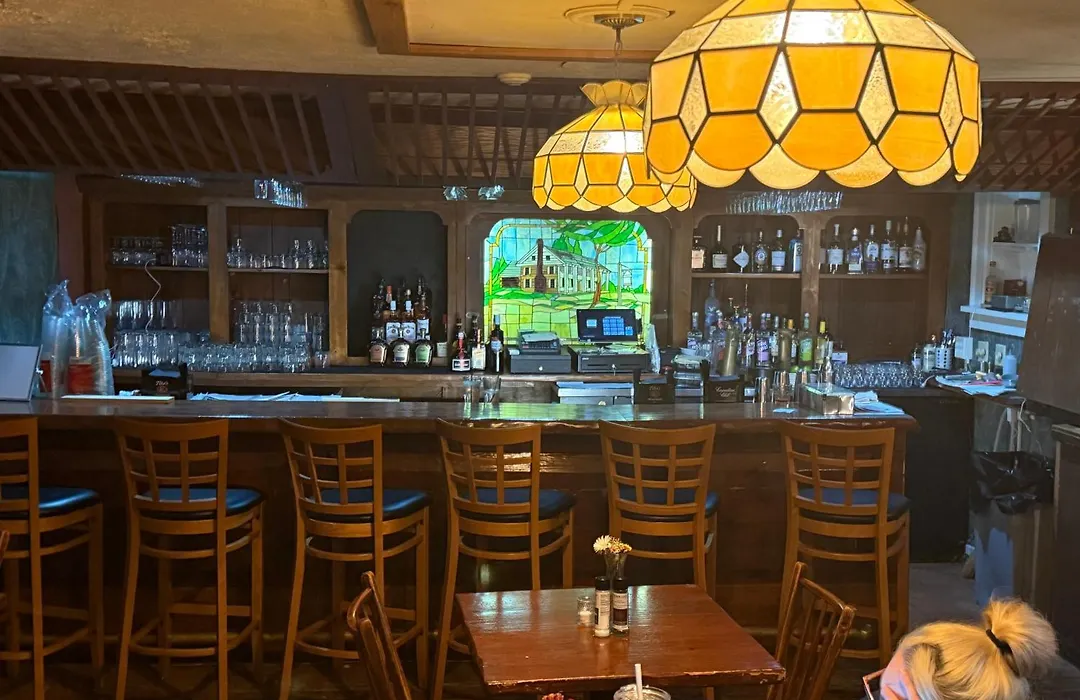 Historic Rider'S Inn-1