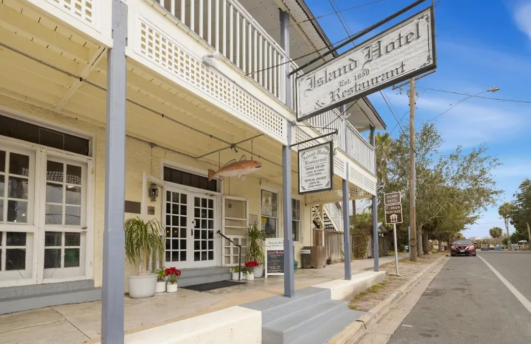 Historic Island Hotel-1