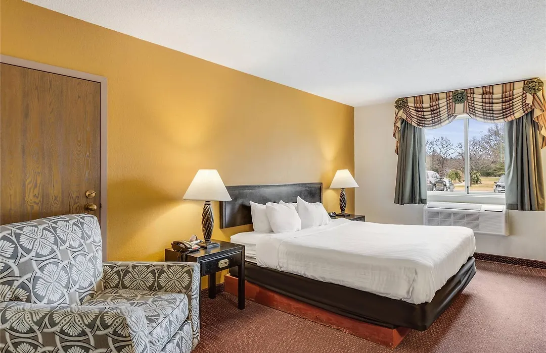 Econolodge Whitehall-1