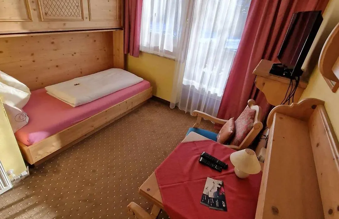 Ferienhotel Lindenhof-1