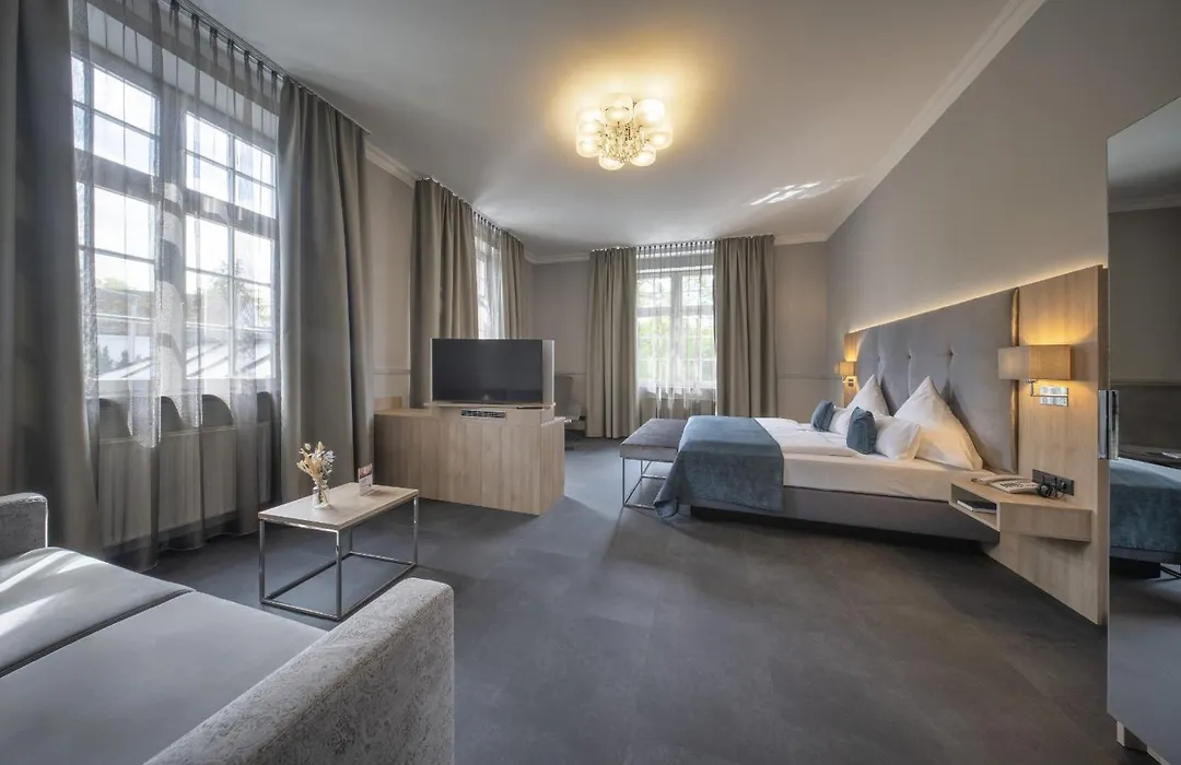 Schlosshotel Grünwald-1
