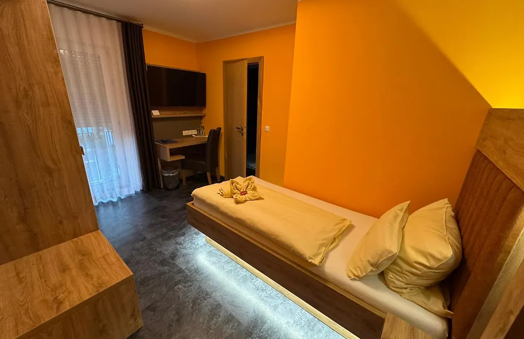 Heidekoenig Hotel Celle-1