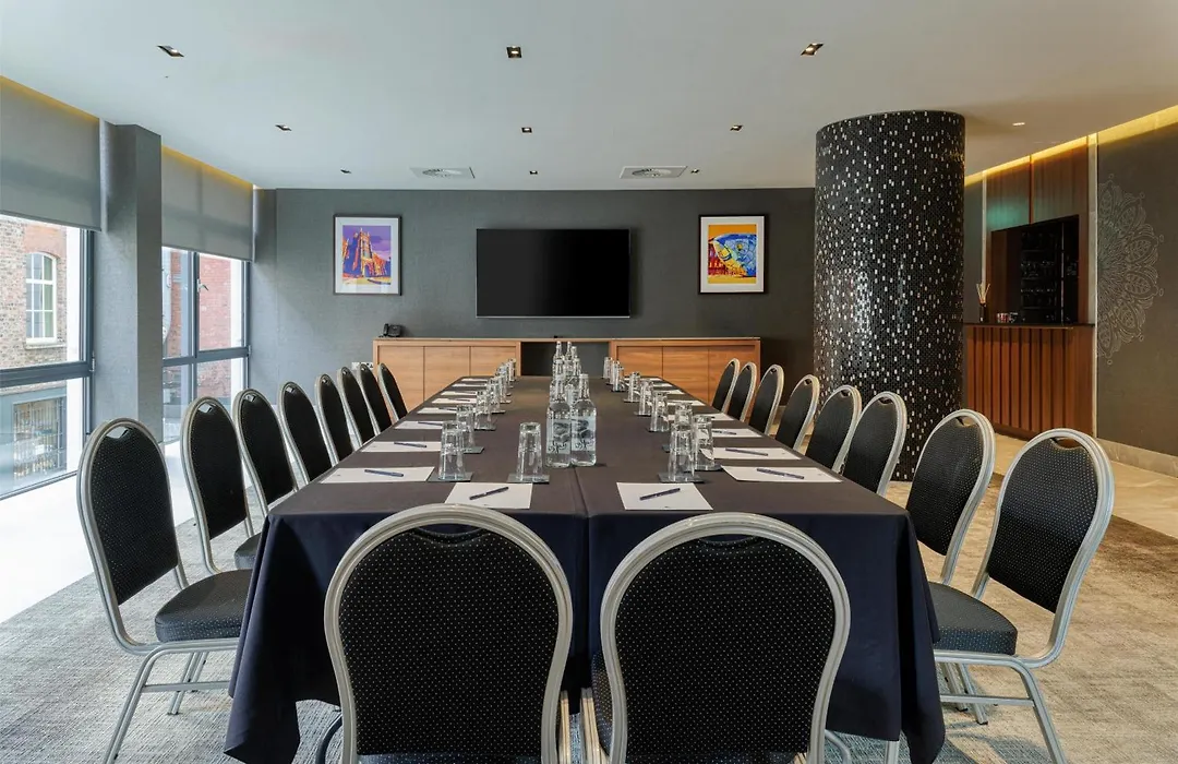 Doubletree By Hilton Belfast City Ten Square-1