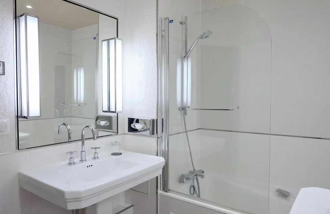 Hotel&Spa Le Grand Monarque, BW Premier Collection-1