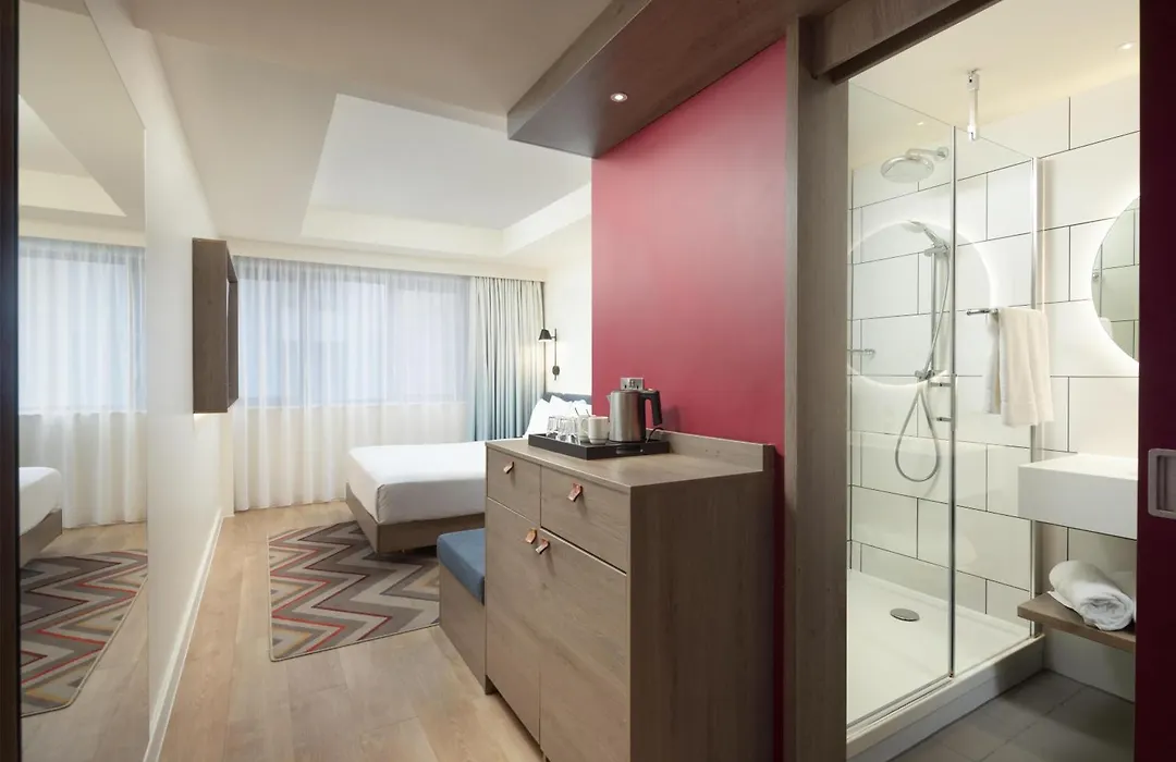 Hampton By Hilton London City-1