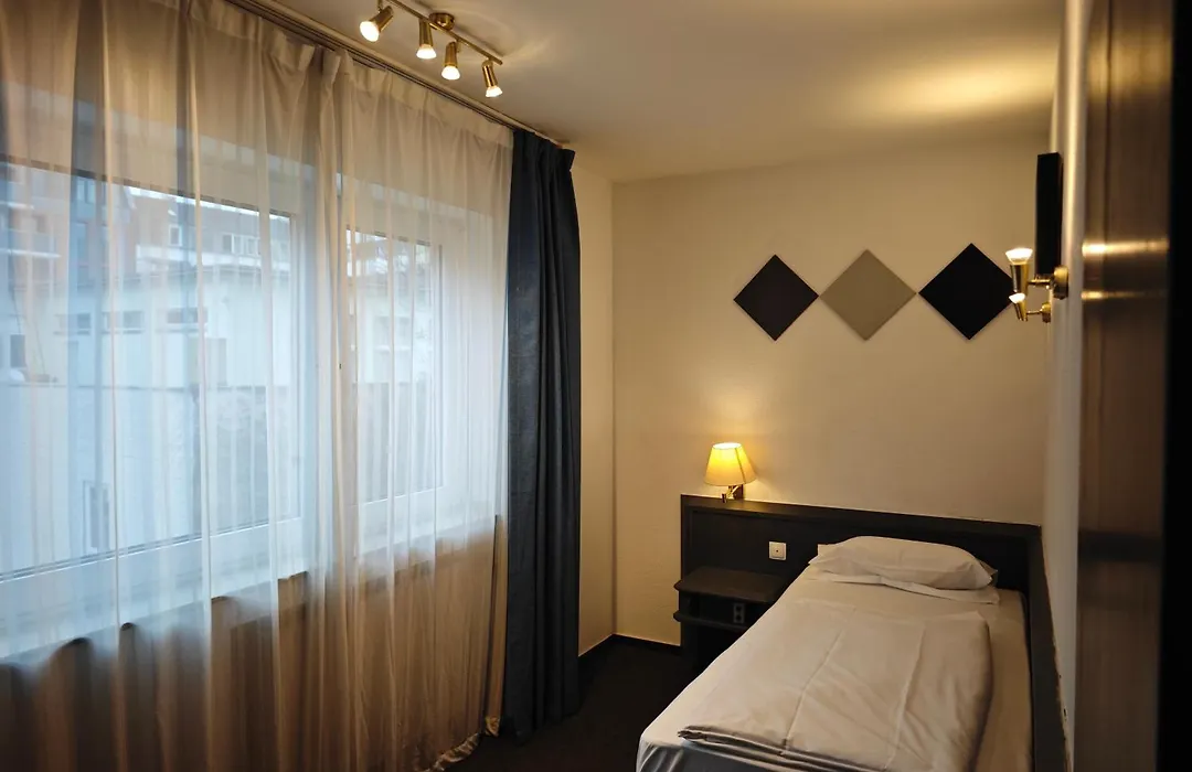 Hotel Merian-1