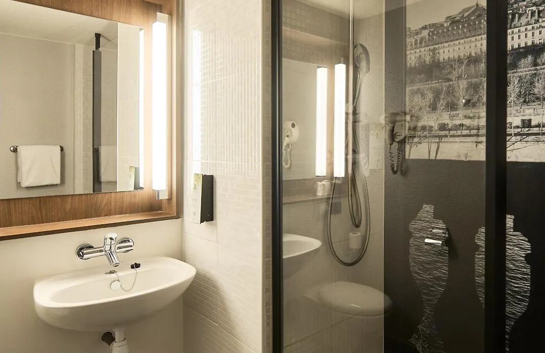 Campanile PRIME - Saint-Quentin-en-Yvelines-1