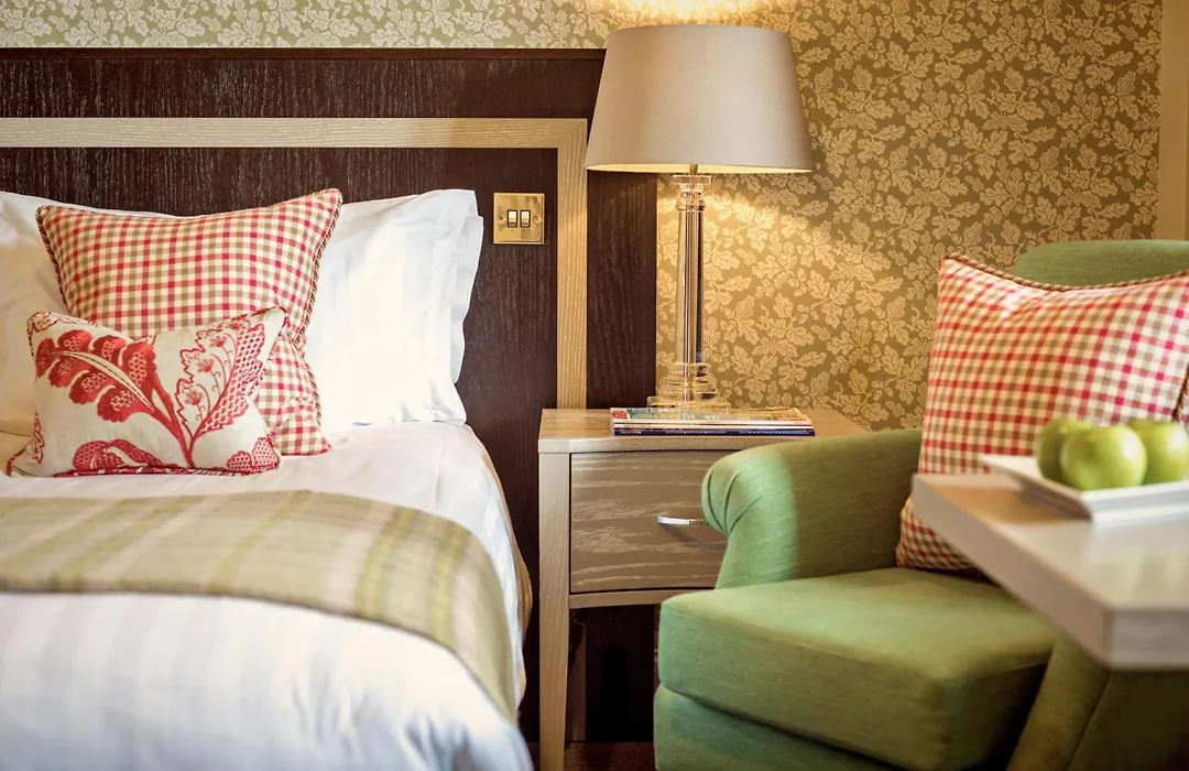Careys Manor Hotel & Senspa-1