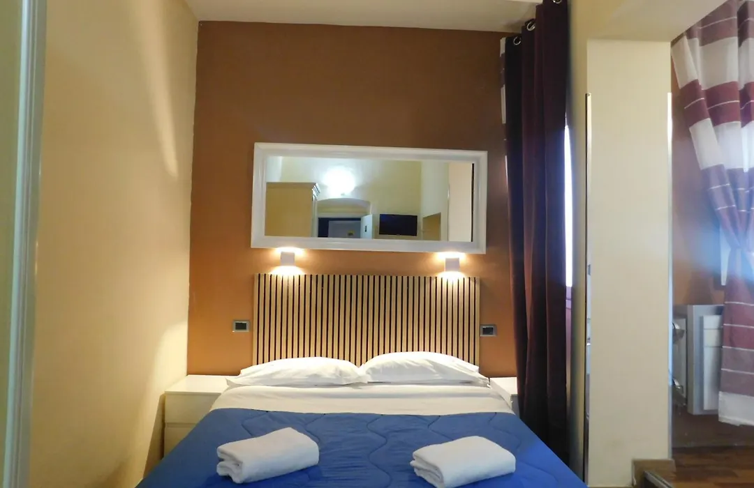 Piccolo Hotel Nel Centro Storico Di Firenze-1