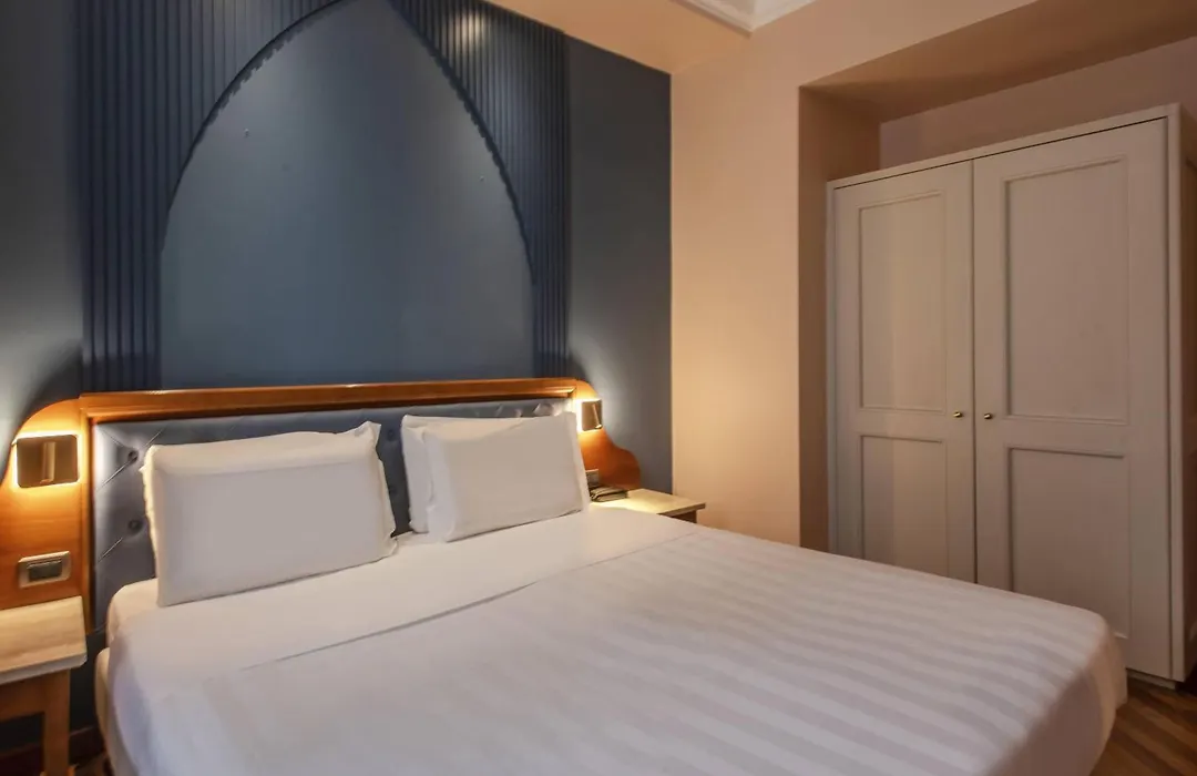B&B Hotel Firenze Laurus Al Duomo-1