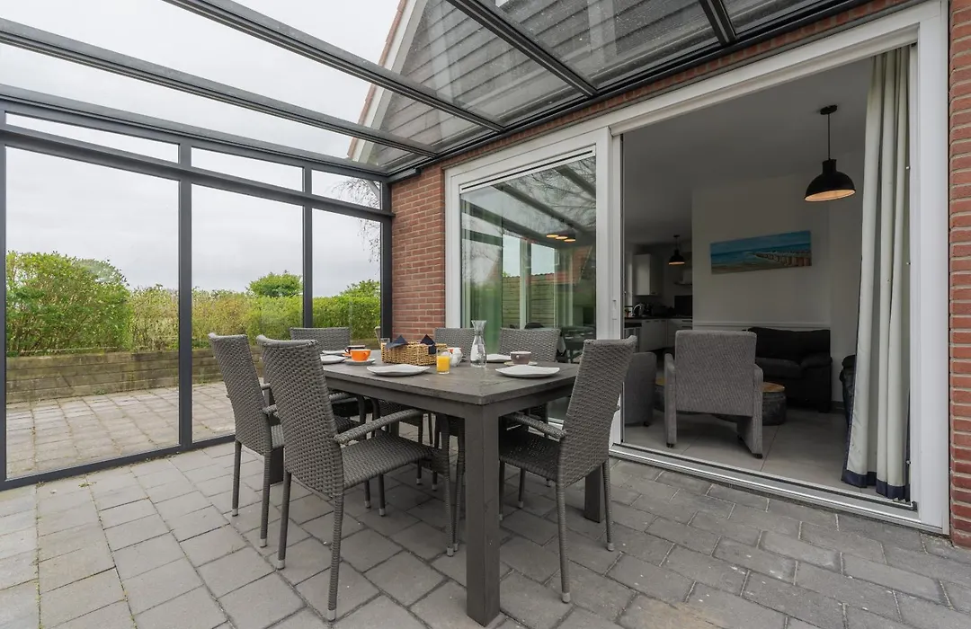 Seehotel Oostkapelle-1