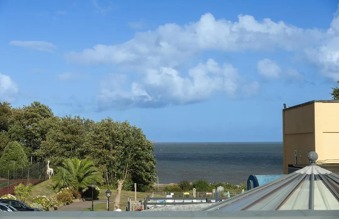 Langstone Cliff Hotel-1