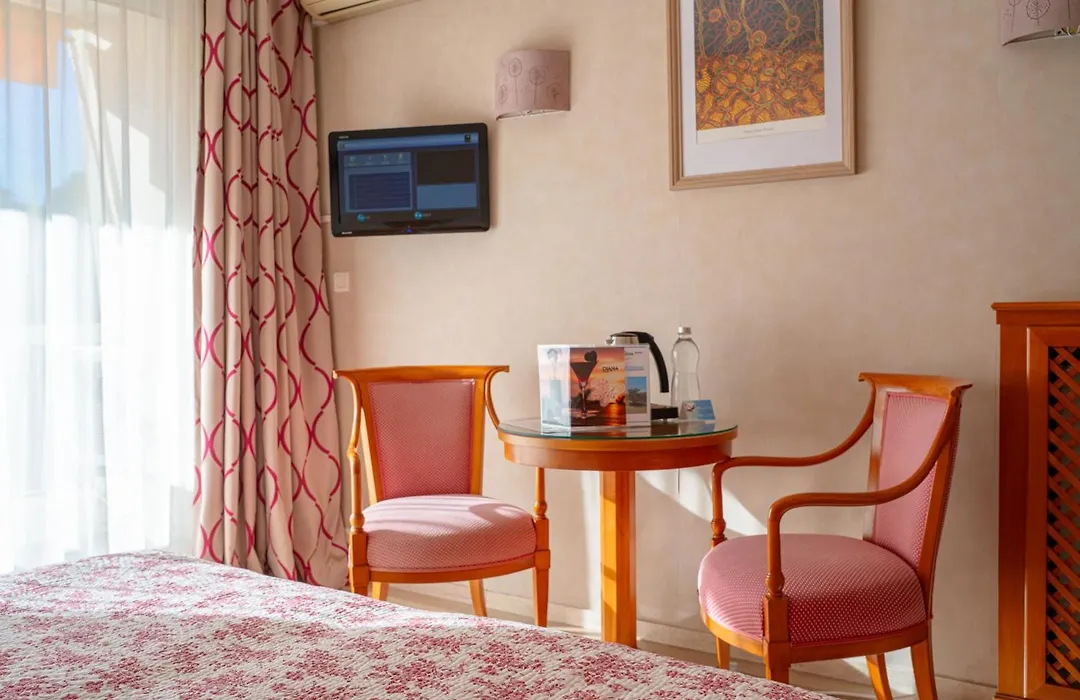 Logis Hotel Diana-1