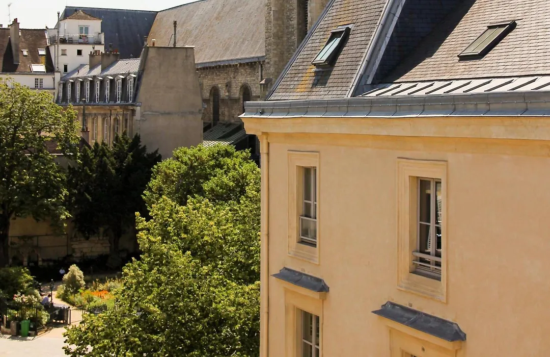 Hôtel Bel Ami-1