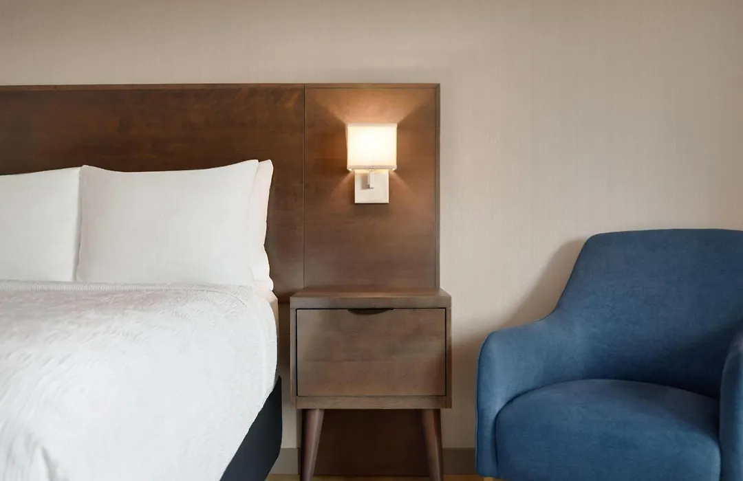La Quinta Inn By Wyndham Vancouver Airport-1