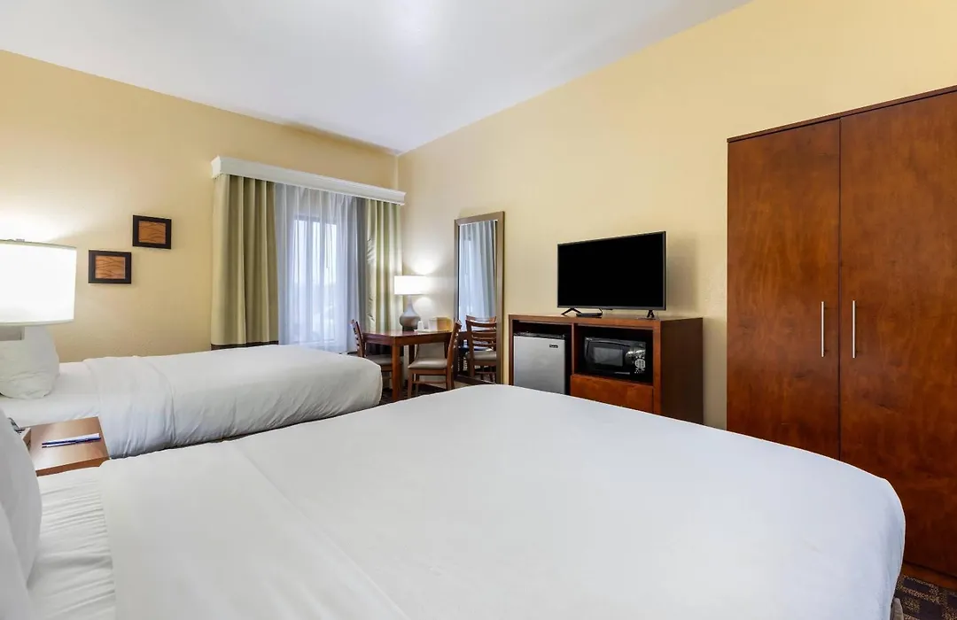 Comfort Inn & Suites North Aurora - Naperville-1