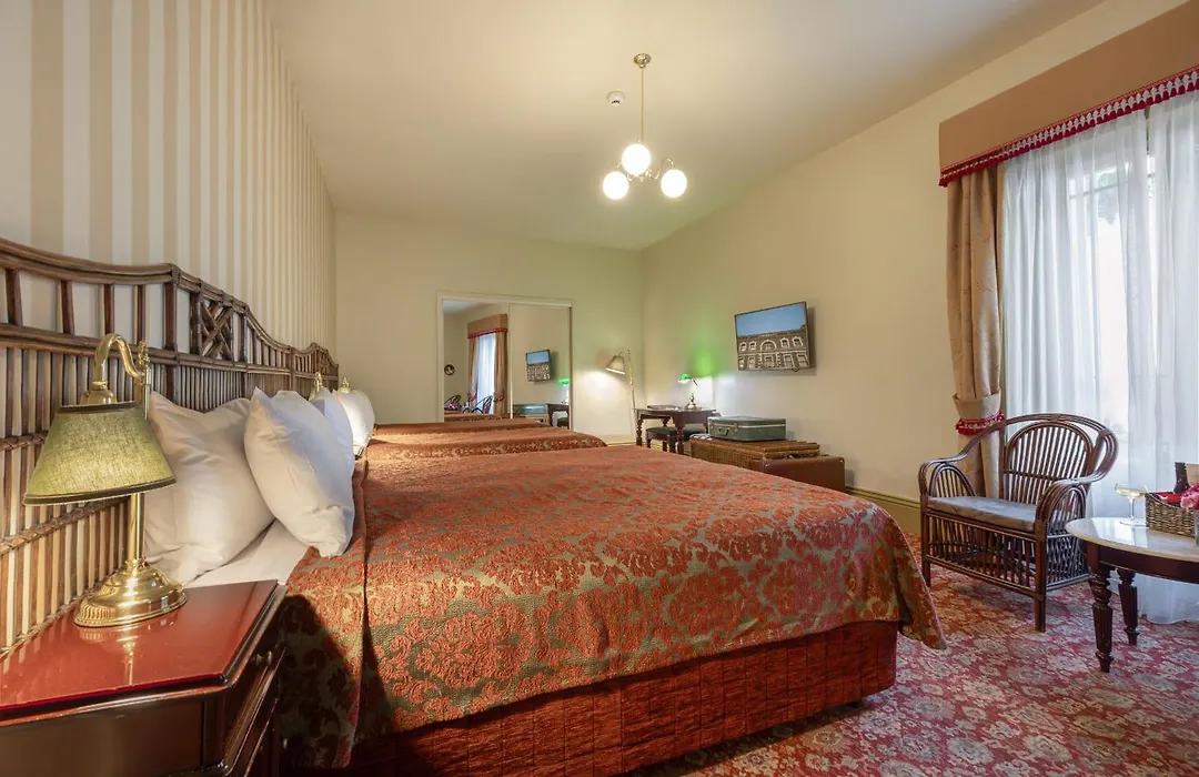 Hadley'S Orient Hotel-1