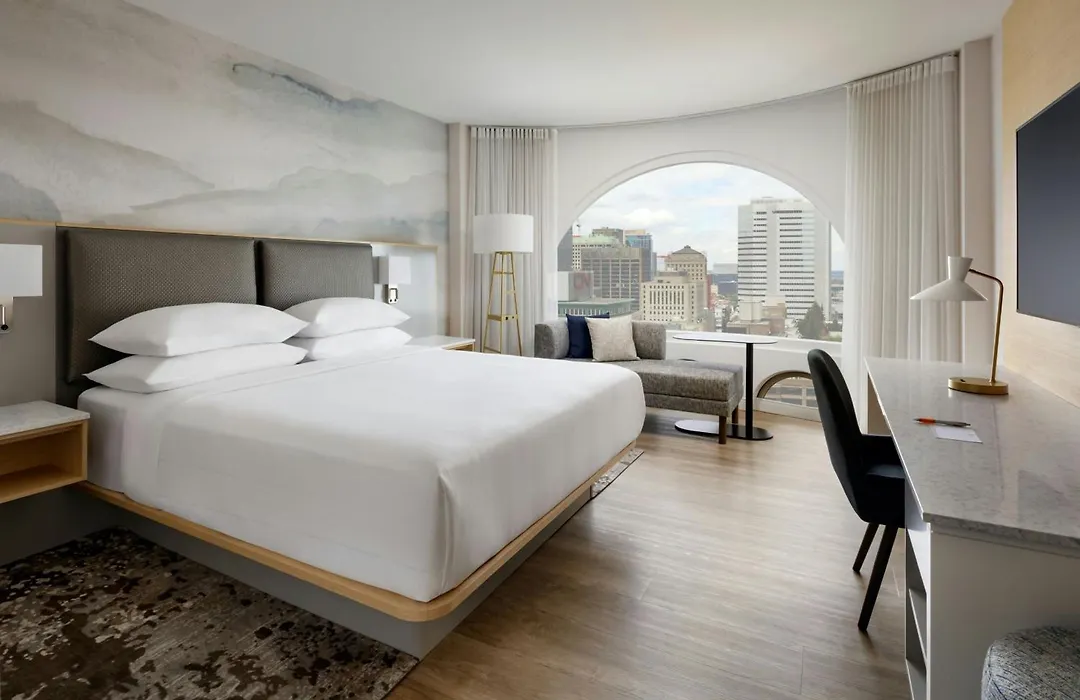 Montreal Marriott Chateau Champlain-1