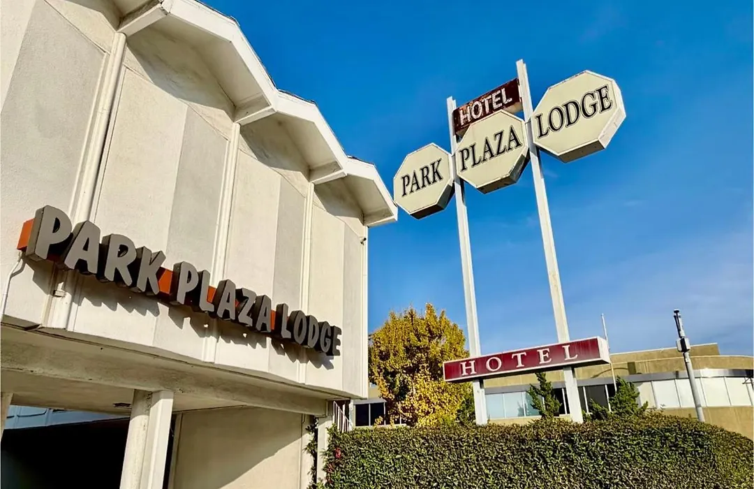 Park Plaza Lodge-1
