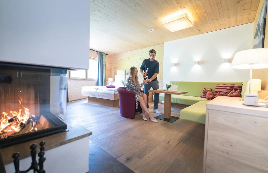 Hotel Leonhard-1