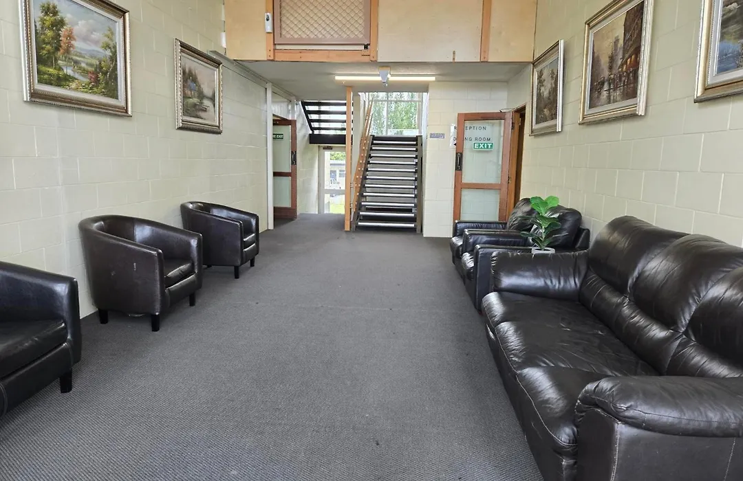 Fiordland Hotel-1