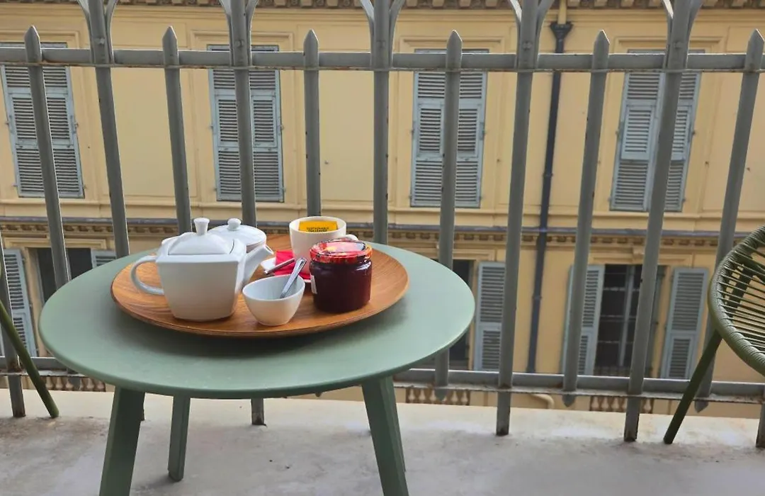 Le Petit Trianon et le Charme des Suites-1