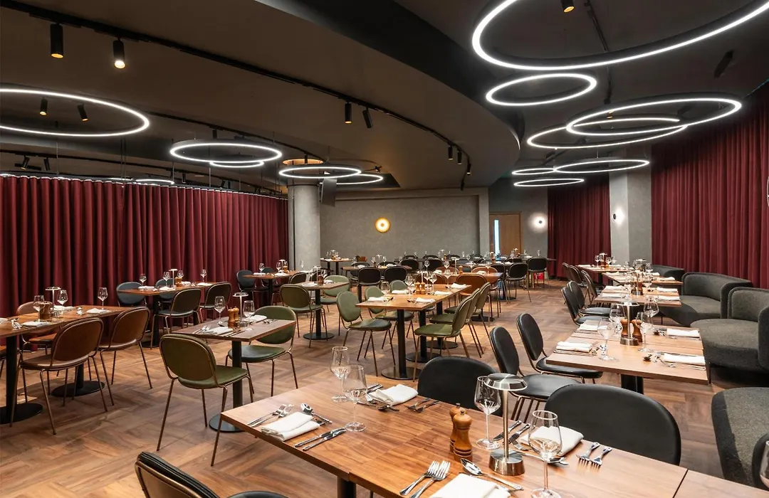 Radisson Red London Twickenham-1