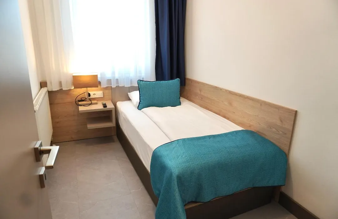 Hotel Atlas Halle-1