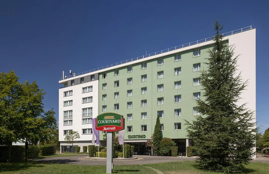 Courtyard By Marriott Toulouse Airport-1