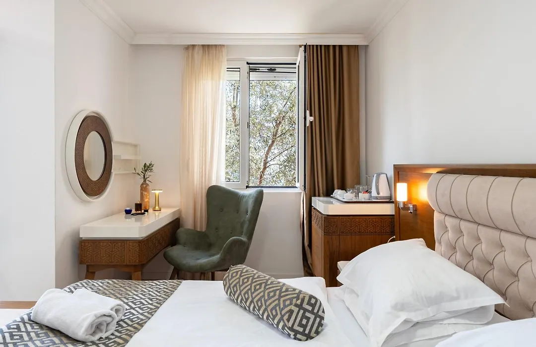 Hotel Adrovic-1