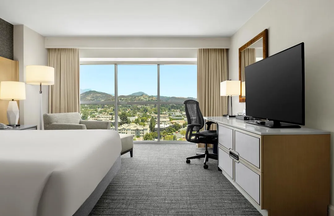 Hilton Los Angeles North-Glendale & Executive Meeting Center-1
