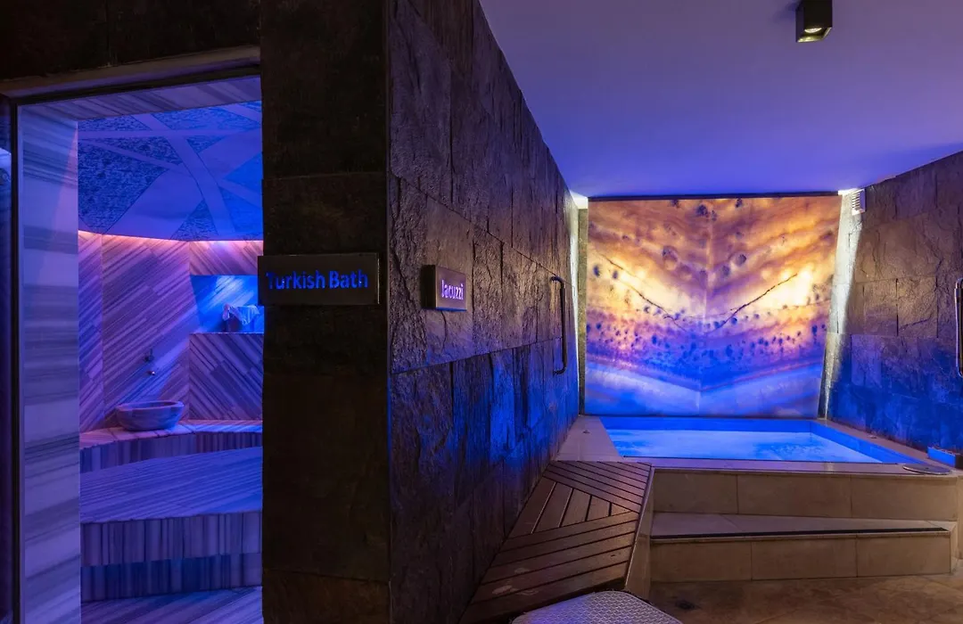 Tulip City Hotel & Spa-1