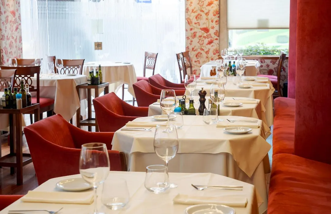 Windsor Hotel-1