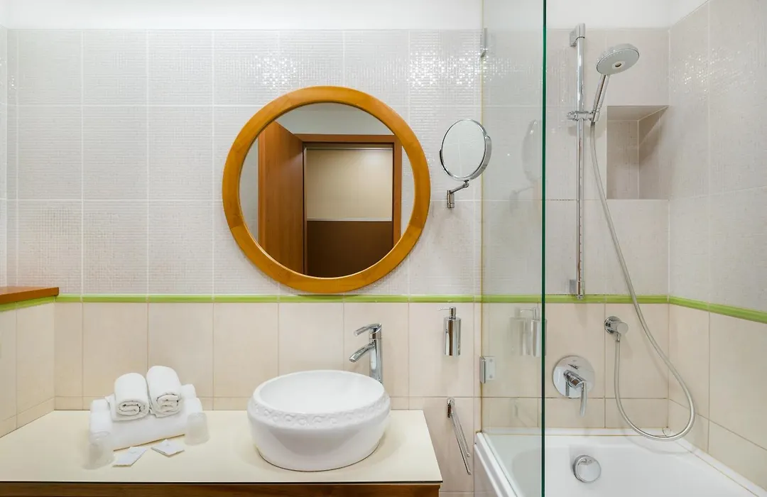 Corso Hotel Pecs-1