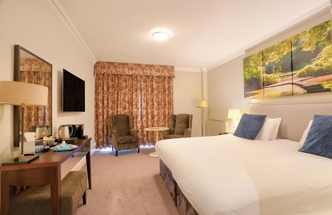 Sunday Box Hill Burford Bridge Hotel-1