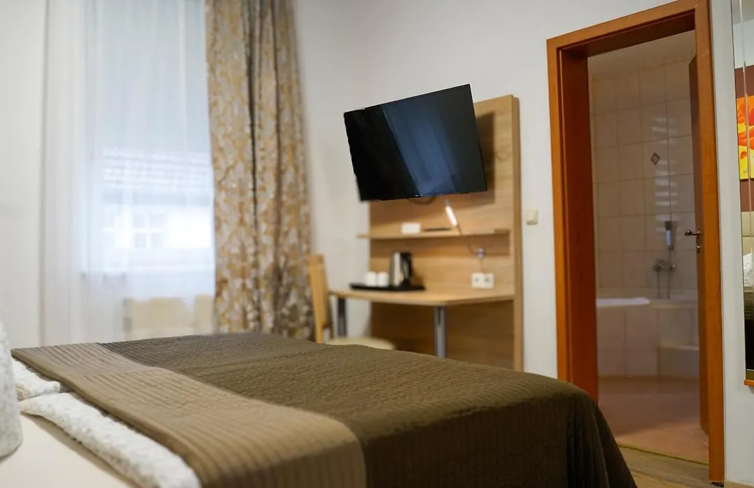 Hotel Maximilian-1